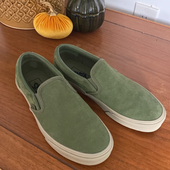 Vans Unisex Elm Green Suede Slip Ons Like New - Picture 10 of 14
